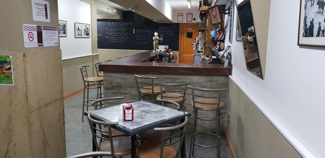 Hostal El Busto Теруэль Экстерьер фото