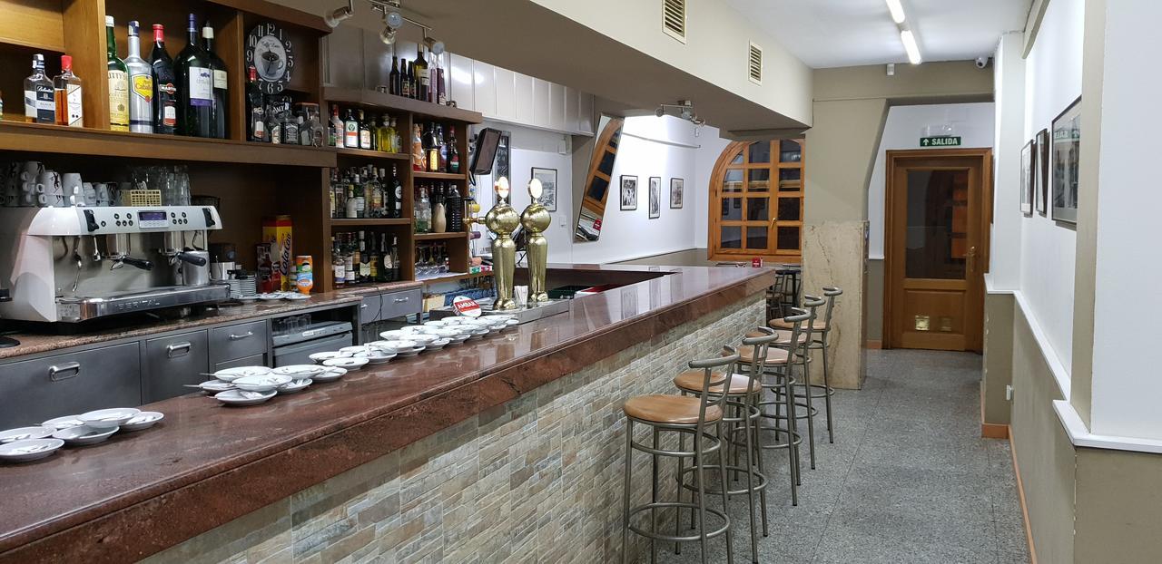 Hostal El Busto Теруэль Экстерьер фото