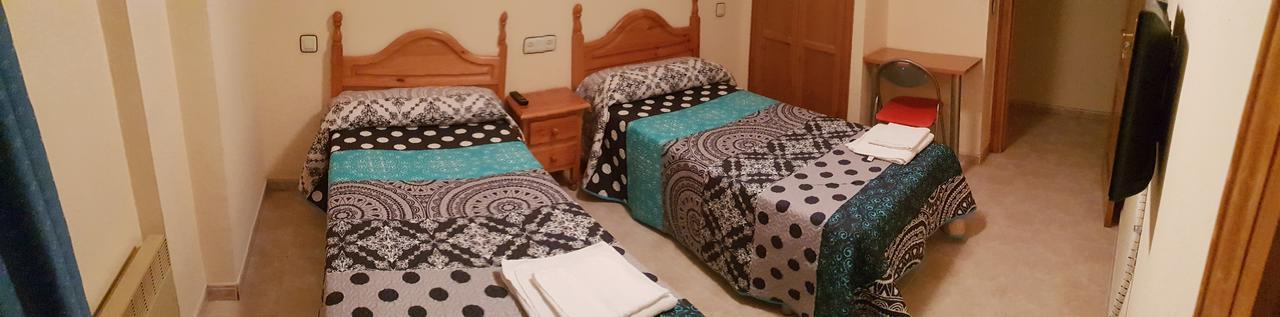 Hostal El Busto Теруэль Экстерьер фото